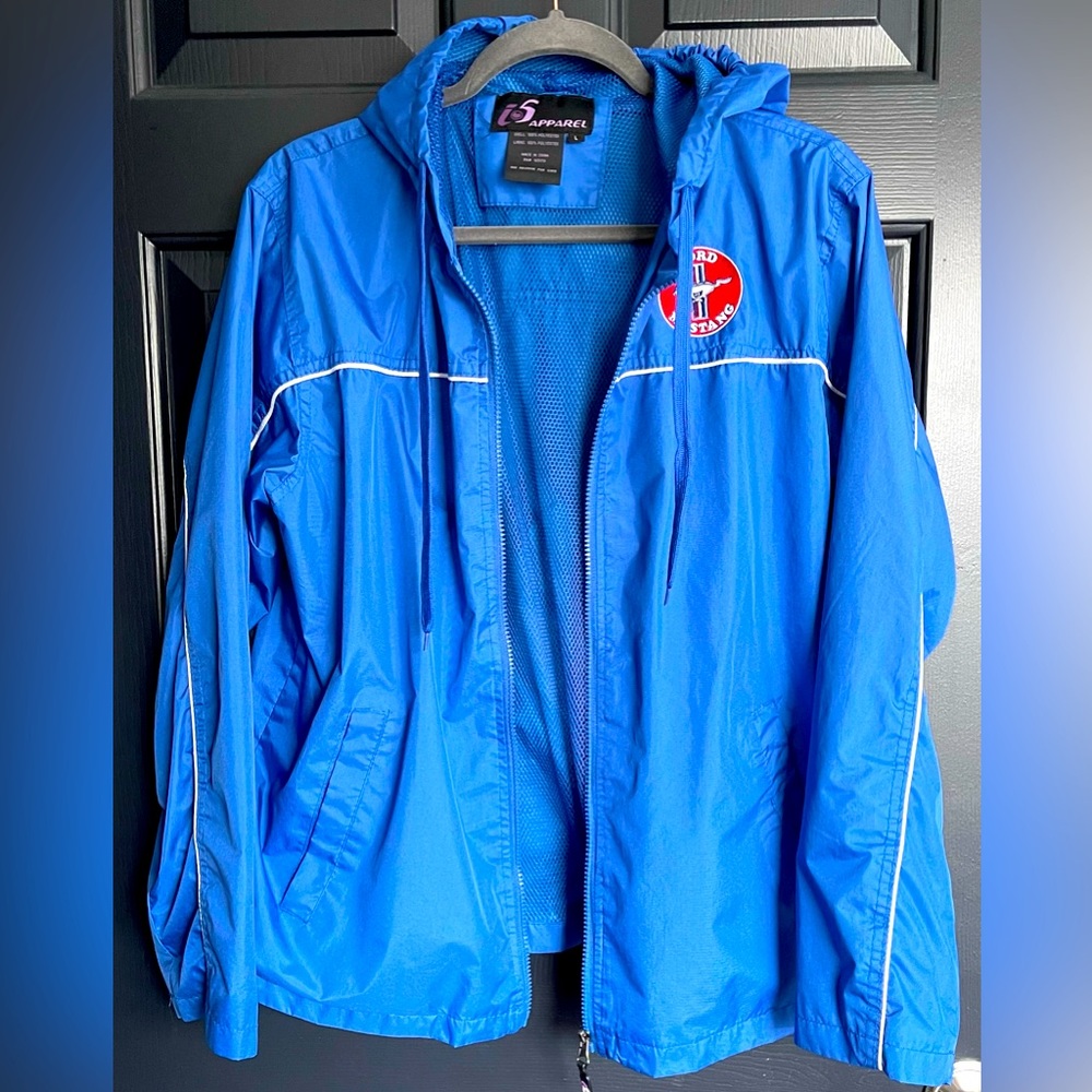 I5 APPAREL (Ford Mustang Emblem) MEN'S L ZIP UP,MESH LINING Windbreaker. D-28